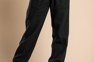 Módní dlouhé kalhoty s kapsami a gumou v pase Amory, černé