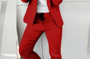 Elegantní kalhotový kostým Estrena, červený