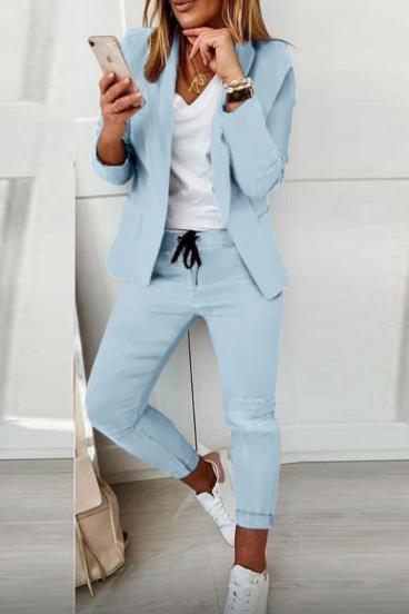 Elegantní jednobarevný kalhotový kostým Estrena, světle modrý