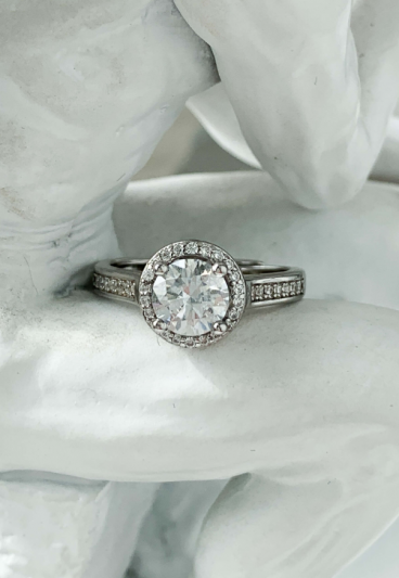Stříbrný prsten s ozdobnými diamanty, ART521, stříbrná barva