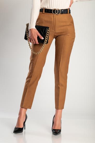 Elegantní dlouhé kalhoty s vypasovanou nohavicí, velbloudí barva