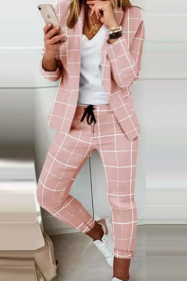 Elegantní kalhotový kostým s károvaným vzorem Estrena, světle růžová - káro