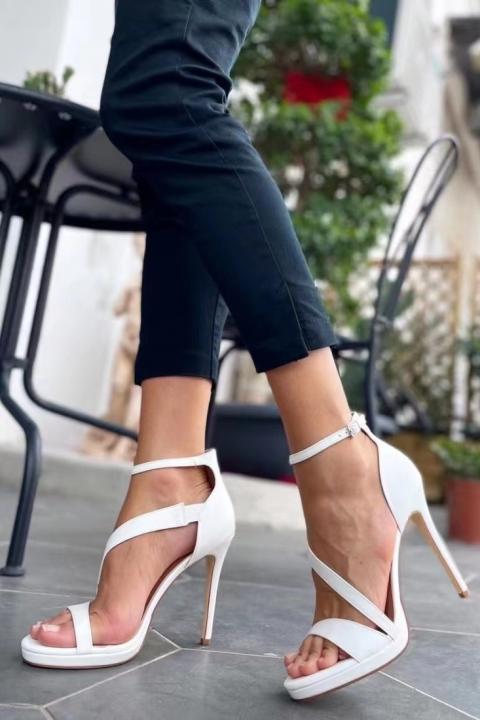 Sandály na vysokém podpatku Madesima, bílé
