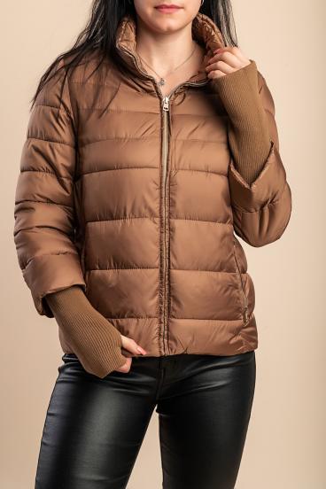 Krátká prošívaná zimní bunda, velbloudí