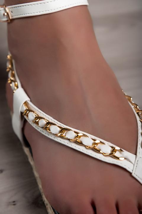 Sandály s ozdobným řetízkem, bílé