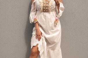Letní maxi šaty s výšivkou Fioranna, bílé